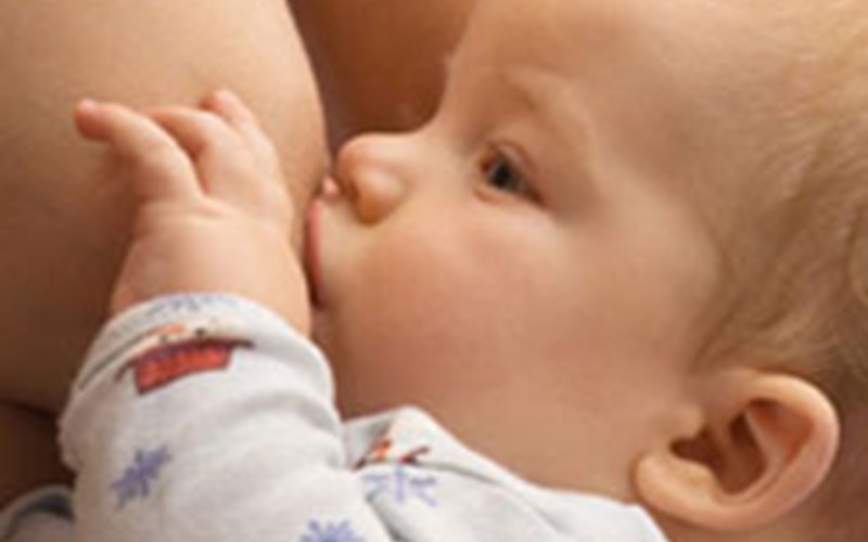 Breastfeeding image 